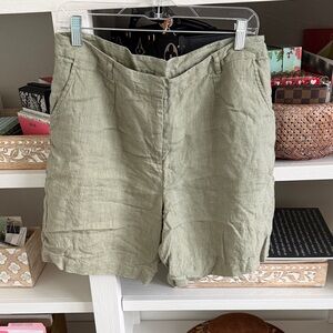 Aspiga 100% Linen High-Rise Shorts in Sage Green! Size Large.